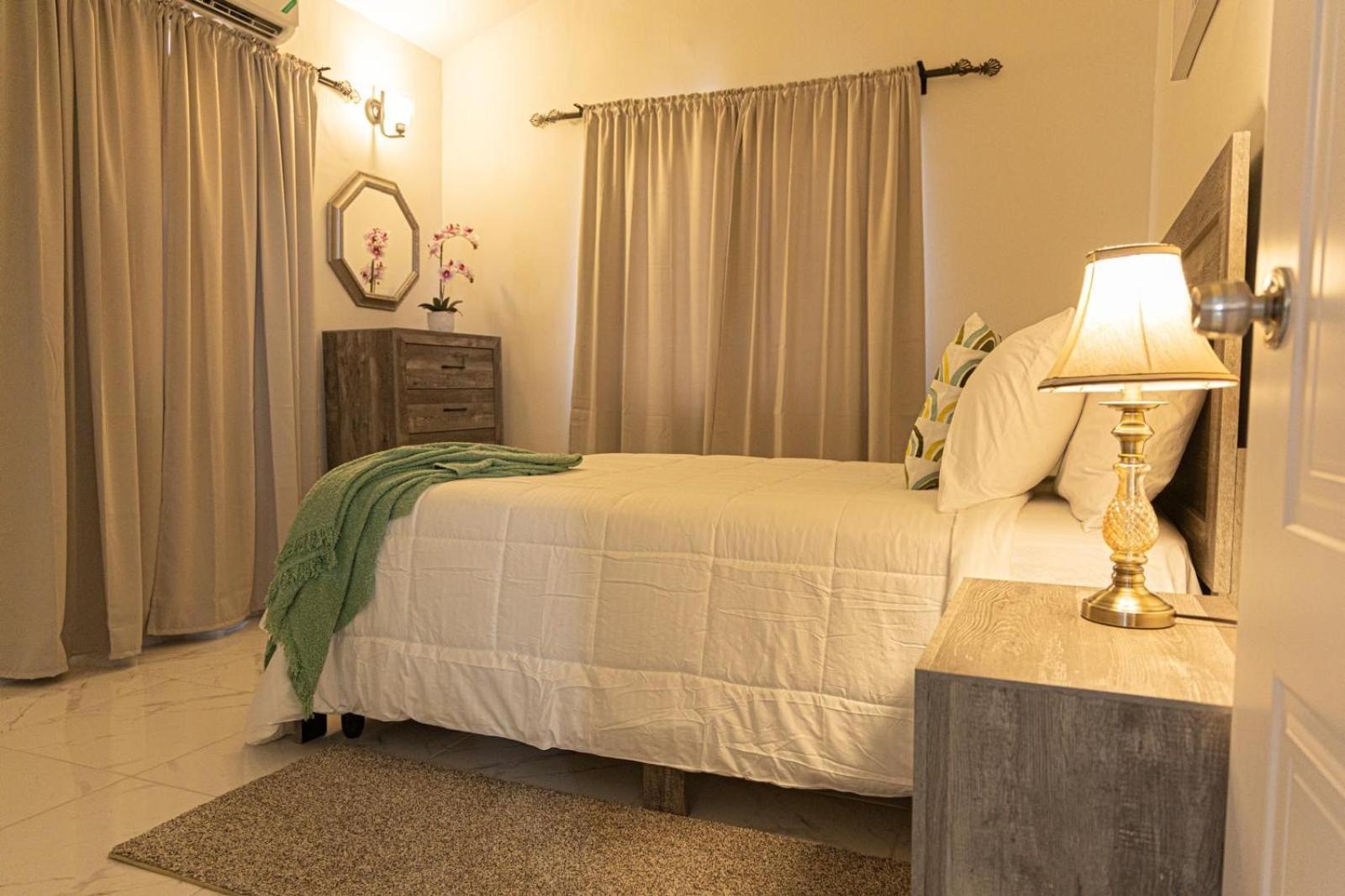 Phoenix Park Villas - Portmore - 10Mins To Beach Exteriér fotografie